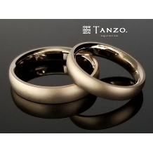 ＴＡＮＺＯ．(鍛造指輪):[TANZO]オリジナルカラーのつや消しで、落ち着いた仕上りの結婚指輪