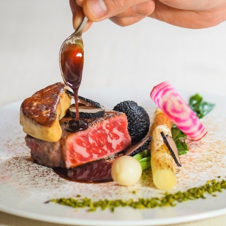 キャッスルガーデン ＯＳＡＫＡ：料理重視の方【ミシュラン獲得】黒毛和牛フィレ肉＆旬の高級試食