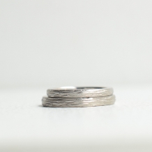 ＣＲＡＦＹ（クラフィ）:【ふたりで作る結婚指輪】木目模様のオーガニックデザイン/プラチナ