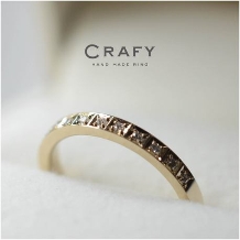 CRAFY（クラフィ）｜婚約指輪・結婚指輪｜ゼクシィ