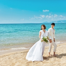 瀬良垣島教会／アールイズ・ウエディング：【挙式＋フォト＋6名パーティー/114→91万円】〈衣裳・アルバム・ムービー付〉最大23万円優待＊充実プラン：