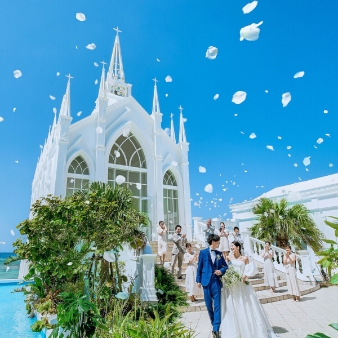 結婚式場：【4月】土日無料相談＼当社人気No1チャペル／挙式＋衣裳70%優待