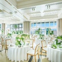 セントレジェンダ ＯＫＩＮＡＷＡ（ＣＥＮＴＬＥＧＥＮＤＡ ＯＫＩＮＡＷＡ）:【地元婚ならコレ！】70名＊挙式+パーティ＊204万円～