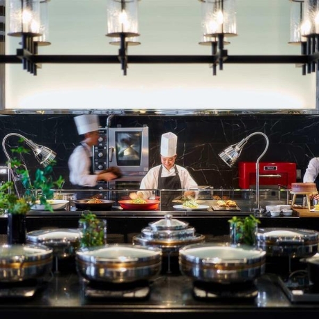 ザ・ギノザリゾート　美らの教会／アールイズ・ウエディング：☆ビュッフェ付き☆【横浜店】ヒルトン横浜ランチ付きフェア