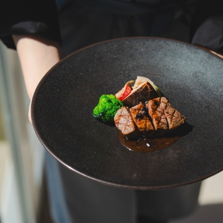 ＴＨＥ ＨＩＬＬＳ ＨＯＵＳＥ ＴＳＵＹＡＭＡ（ザ・ヒルズハウスツヤマ）：【1軒目特典付】津山の空を独占する絶景体験×自然光ドレス試着