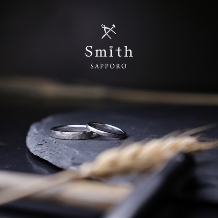 工房Ｓｍｉｔｈ（スミス）札幌店:マリッジリング～ハンマー模様～