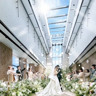 結婚式場：【国際賞受賞】大理石チャペル×贅沢フロア貸切◆最大150万特典