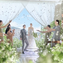 ATOLL TERRASSE 鴨川（アトールテラスカモガワ）:【60名＊挙式＋披露宴】鴨川の四季を彩る絶景×1組貸切邸宅＊憧れ叶えるウェディングプラン