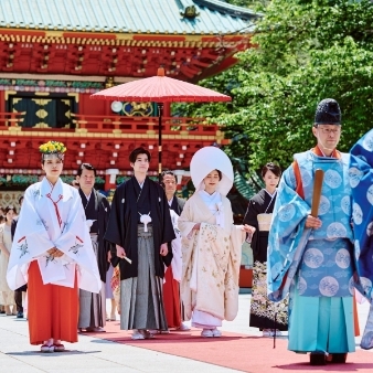 神田明神／明神会館:【2026年7・8月】料理口コミ1位＊雅な花嫁行列から始まる神前式×木の温もり溢れる披露宴（62万円優待）