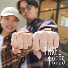 存在感のあるアンティーク調のリング　THREE TREES 手作り結婚指輪