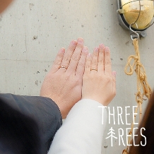 ＴＨＲＥＥ ＴＲＥＥＳ（スリーツリーズ）:理想の結婚指輪を手作りで形に