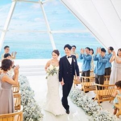 アートグレイス　オーシャンフロントガーデンチャペル　沖縄：【大阪堂島グランドサロン】式場×ホテル×衣装見学×見積 相談