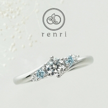 renri:すっきりと魅せる、エレガントなデザインエンゲージ