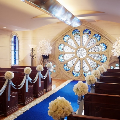 セントアクアチャペル東京：【瑠璃色のステンドグラス×一軒家貸切】家族挙式相談会♪