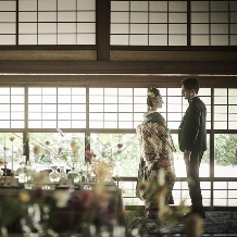 高宮庭園茶寮:《26年8月*土日祝期間限定》風情感じる日本庭園と美食でもてなす少人数プラン〈20名168万～〉