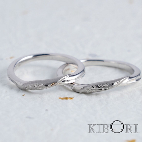 ブライダルリング専門店　輝織‐ＫＩＯＲＩ‐:他の人がつけていない指輪が欲しい！「輝彫-kibori- 」澪（みお）手彫り