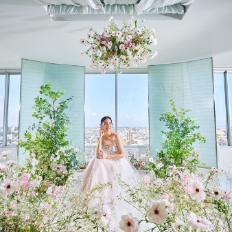 SAKURA SKY PALACE（サクラ スカイ パレス）:【平日／挙式＋披露宴】＊30名119万円＜1年半以内＞平日限定のお得＆充実内容:記憶に残るウエディング 天空に浮かぶ楽園で特別な一日を