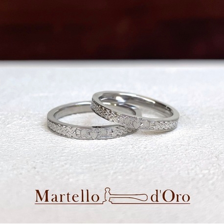 Ｍａｒｔｅｌｌｏ　ｄ’Ｏｒｏ　（マルテロドーロ）:模様彫り”クラダリング”《手作り結婚指輪に当店だけの特別加工》