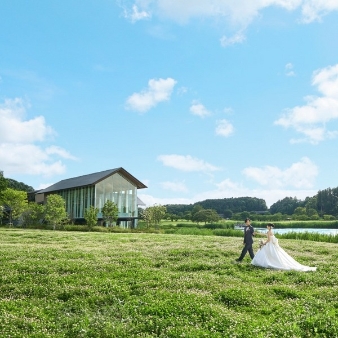 結婚式場：【11月1日限定開催】＼まだ何も決まってなくてOK／111万円優待♪