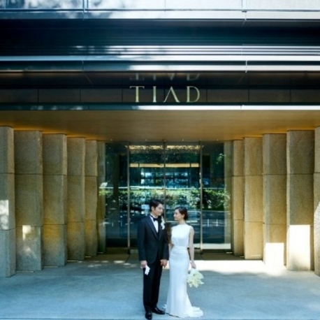 TIAD, オートグラフ コレクション（ティアド オートグラフ コレクション）：最大4泊＆60万優待|光の感動チャペル体験|最旬ドレス贅沢3皿試食