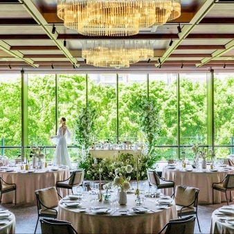 結婚式場：AM満席**2.6万試食＆2泊含む60万優待|憧れドレス＆チャペル体験