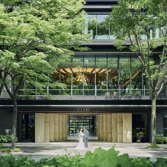 結婚式場：90万優待|光の感動チャペル体験|最旬ドレス&amp;ランチフルコース付