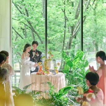 結婚式場：連休初日*最大4泊20万進呈｜緑溢れる上質ホテルW×TIADスイーツ