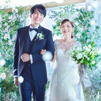 ＭＡＲＩＮＥ ＴＯＷＥＲ ＷＥＤＤＩＮＧ:【30名／挙式＋披露宴】最大46万円ご優待＜一年半以内＞:【2026年6月チャペル&パーティ会場リニューアル】空間デザインを刷新し！先行案内フェア実施中♪【1件目来館特典／高級カタログギフト2万円相当プレゼント♪】×【1件目成約特典：衣裳3着50万円分ご優待】≪駅徒歩1分×1組貸切≫挙式は【選べる2スタイル】地上100mの展望フロアとリニューアルする新チャペルからお好みでセレクトできる。パーティ会場は山下公園と海を臨む横浜を感じる空間。そのすべてを1組で貸切に。お料理はゲストもおもわず笑顔がこぼれるおもてなし料理をご提供。フェアではデザート付きの贅沢ハーフコース無料試食をお楽しみください。1組貸切・みなとみらいを一望する横浜マリンタワーで叶えるウエディングをフェアで体験しませんか。