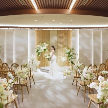 ＭＡＲＩＮＥ ＴＯＷＥＲ ＷＥＤＤＩＮＧ:【50名／挙式＋披露宴】地上100m展望フロアを貸切にする絶景挙式＜最大90万円優待／10ヶ月以内＞