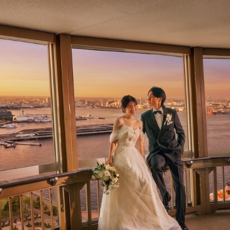 ＭＡＲＩＮＥ ＴＯＷＥＲ ＷＥＤＤＩＮＧ：【18時開催】横浜の夜景を贈る挙式体験×貸切展望フロア×試食付
