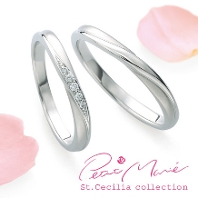 SALON DE NOJI:【プチマリエ】ゆるやかなウェーブラインが、指を美しく見せてくれる結婚指輪。