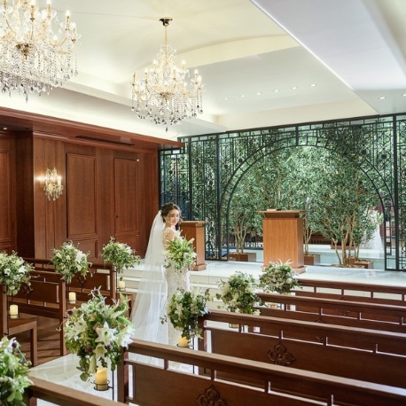 ＬＡＺＯＲ ＧＡＲＤＥＮ ＳＡＰＰＯＲＯ（ラソール ガーデン 札幌）：＼金曜だけ／着数◎ドレスと木の温もりチャペルをゆったり見学♪