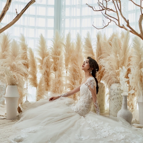 ルリアン大阪（ベルクラシック空港）：【平日SP*ドレス1着プレゼント】花嫁絶賛*ドレス試着×試食体験