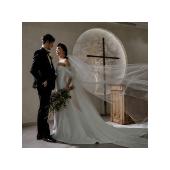 ルリアン大阪（ベルクラシック空港）:【秋婚｜2026年9月～11月】婚礼ベストシーズンの秋婚☆オータムプラン　40名:チャペルやパーティ会場には一面にドライフラワーが飾り付けられており、ふたりらしいもてなしが叶うデザイナーズ空間が広がる。ワンフロア貸切、全天候型、送迎バスなど、ゲストを優先したおもてなしが叶う。２周年限定プランも登場！