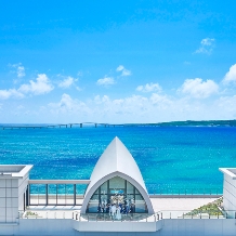 宮古島チャペル/アールイズ・ウエディング:【挙式&フォト&6名パーティ/94→76万円】〈挙式料50%優待〉でもっとお得に!: