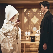 伊勢山皇大神宮　ｂｙ　伊勢山ヒルズ:《2026年12月》秋冬婚*限定【最大50万円優待】紅葉と聖夜を彩る贅沢な一日＜ゼクシィnet限定＞