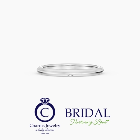 Charms Jewelry:【モダンなデザインで一粒のメレがアクセントに】着けた時に存在感を発揮するリング