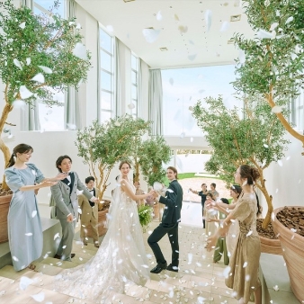 結婚式場：気軽に参加♪*GIFT1万＆前撮り0円*大階段×憧れドレス展示×試食