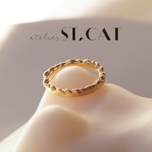 ａｔｅｌｉｅｒ　ＳＴ，ＣＡＴ:普段着に似合う、キラキラしないオーダー結婚指輪【Liquid Ring】