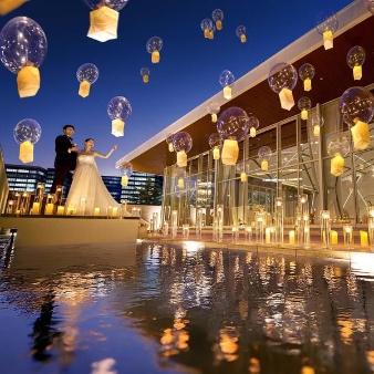 結婚式場：＼月一BIG★最大180万優待／あか牛試食×最新演出×花嫁ALL体験