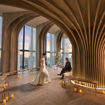 ｕｎｅ osaka（ユヌ 大阪）のフェア画像