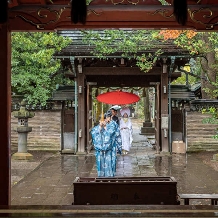 赤坂氷川神社／クチュールナオコ銀座店:【少人数婚】赤坂氷川神社挙式のあとは選べる提携会場でのご会食＊40名様プラン