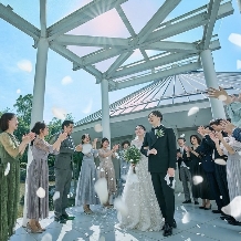 セントアクアチャペル大阪ベイ:【30名106万~挙式＋会食婚プラン】大切な家族や友人と過ごす特別で温かなひととき