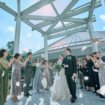 セントアクアチャペル大阪ベイ:【30名106万~挙式＋会食婚プラン】大切な家族や友人と過ごす特別で温かなひととき