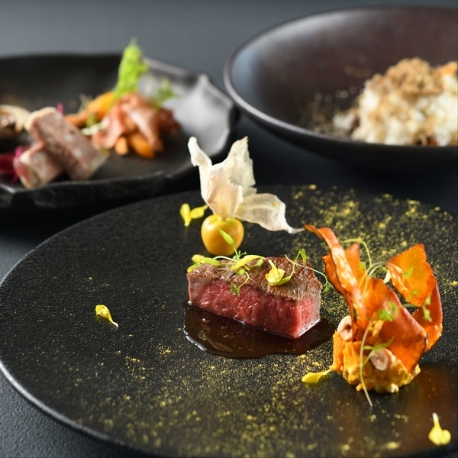 北野異人館 旧ハンター邸：【お料理重視に】特選牛×甘鯛うろこ焼き 人気メニュー食べ比べ