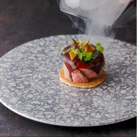 北野異人館 旧ハンター邸：好評【料理重視】特選牛×甘鯛うろこ焼き 人気メニュー食べ比べ