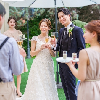 Ｐａｌａｉｓ　ｄｅ　Ｆｏｒｍｏｓａ:《組数限定の少人数婚》　落ち付いた邸宅で美食を楽しむ　ゆったりとした会食スタイル:貸切邸宅を自由に使えます　ガーデンでの演出もおすすめ