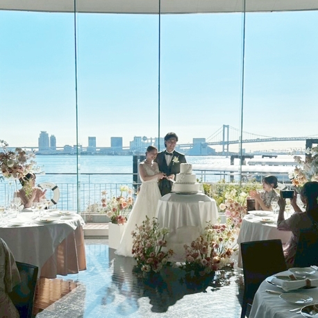 Ｔ’ＳＵＫＩ　ｓｕｒ　ｌａ　ｍｅｒ（ツキ　シュール　ラ　メール）：『T’SUKI sur la mer開催フェア』ご希望合わせてご案内