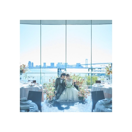 Ｔ’ＳＵＫＩ　ｓｕｒ　ｌａ　ｍｅｒ（ツキ　シュール　ラ　メール）：『T’SUKI sur la mer開催フェア』ご希望合わせてご案内