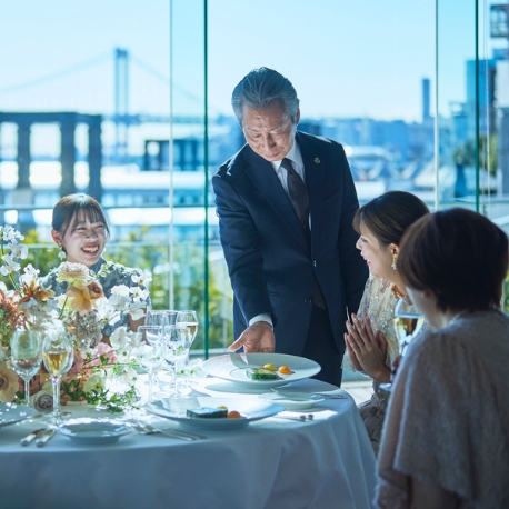 Ｔ’ＳＵＫＩ　ｓｕｒ　ｌａ　ｍｅｒ（ツキ　シュール　ラ　メール）：【家族の絆を大切に】東京湾の美食邸宅を貸切！贅沢な上質家族婚